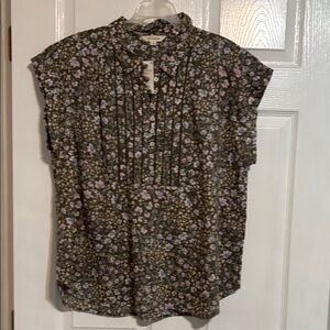 NWT floral blouse